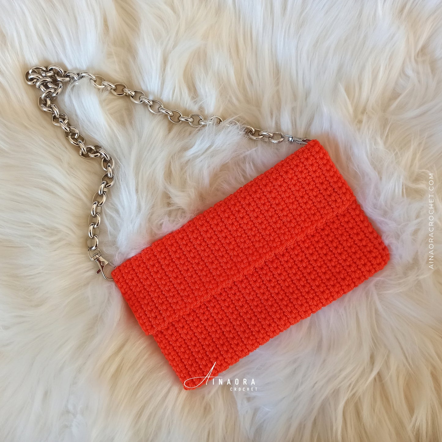 Easy Mini Pochette Crochet Pattern