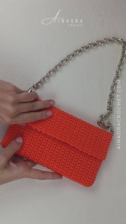 Easy Mini Pochette Crochet Pattern